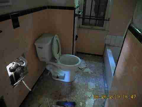 10035 Montrose (16)_m.jpg